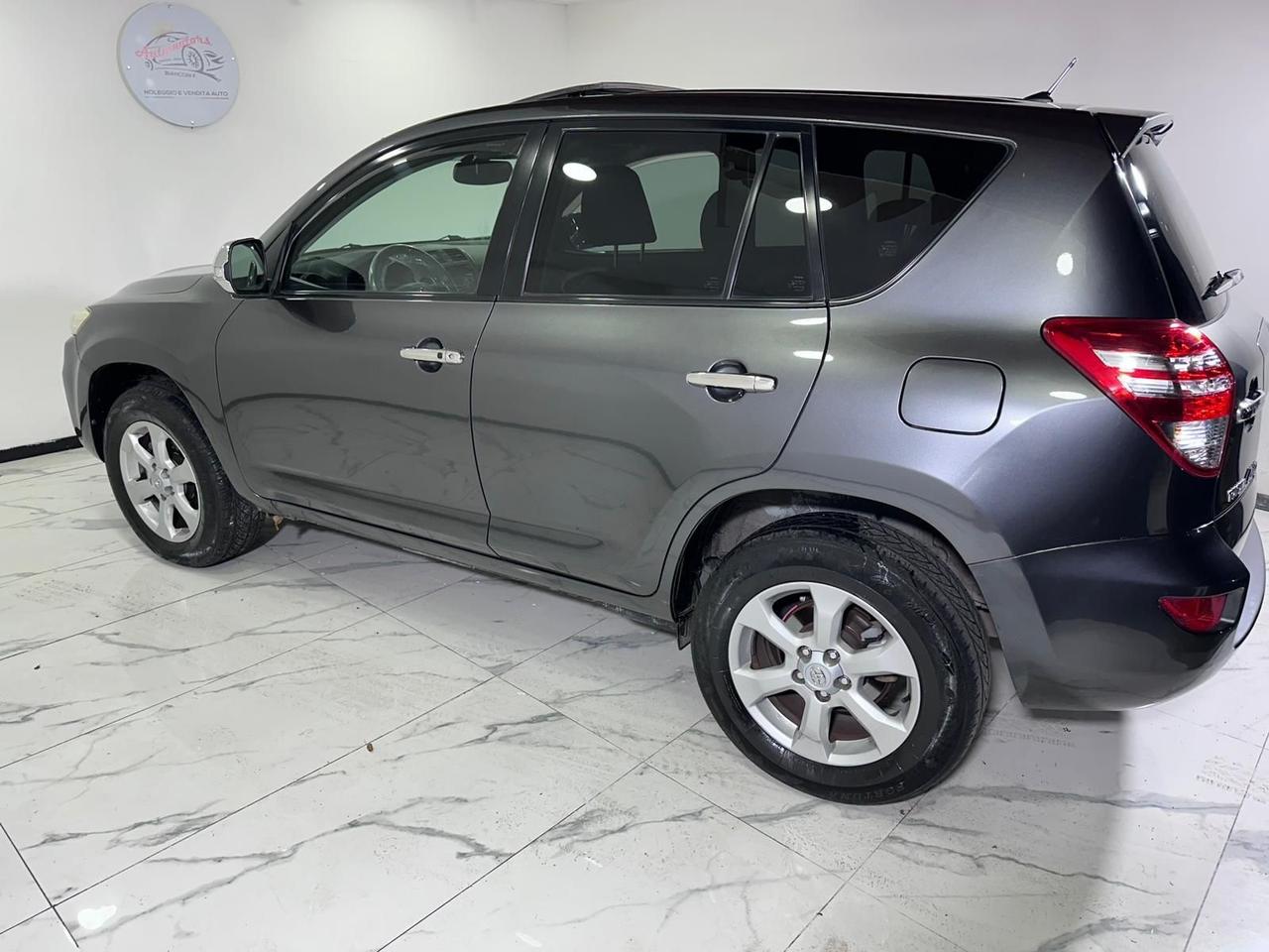 Toyota RAV 4 RAV4 2.2 D-2 WD 150 CV