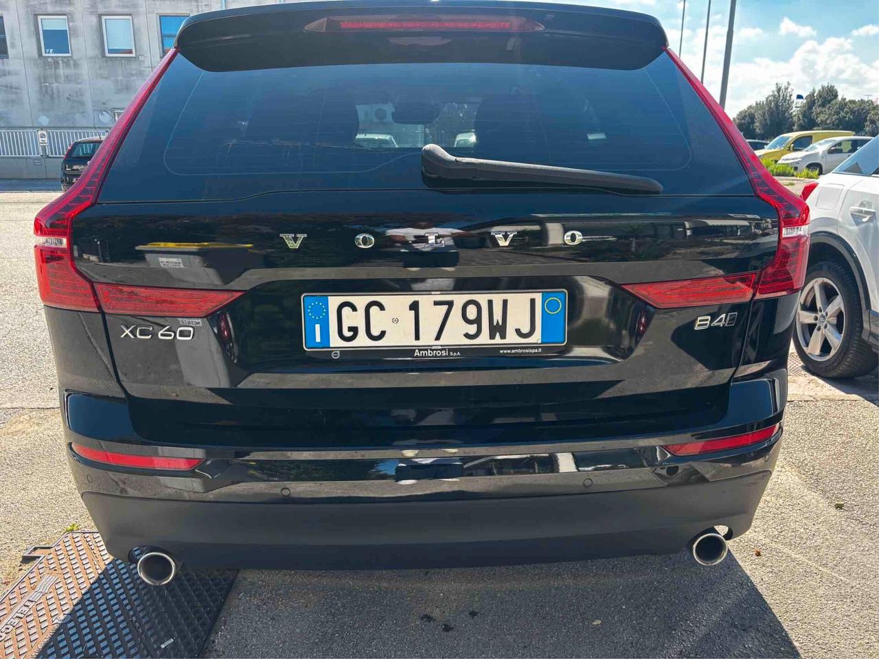 Volvo XC 60 XC60 B4 (d) AWD Geartronic Momentum Pro
