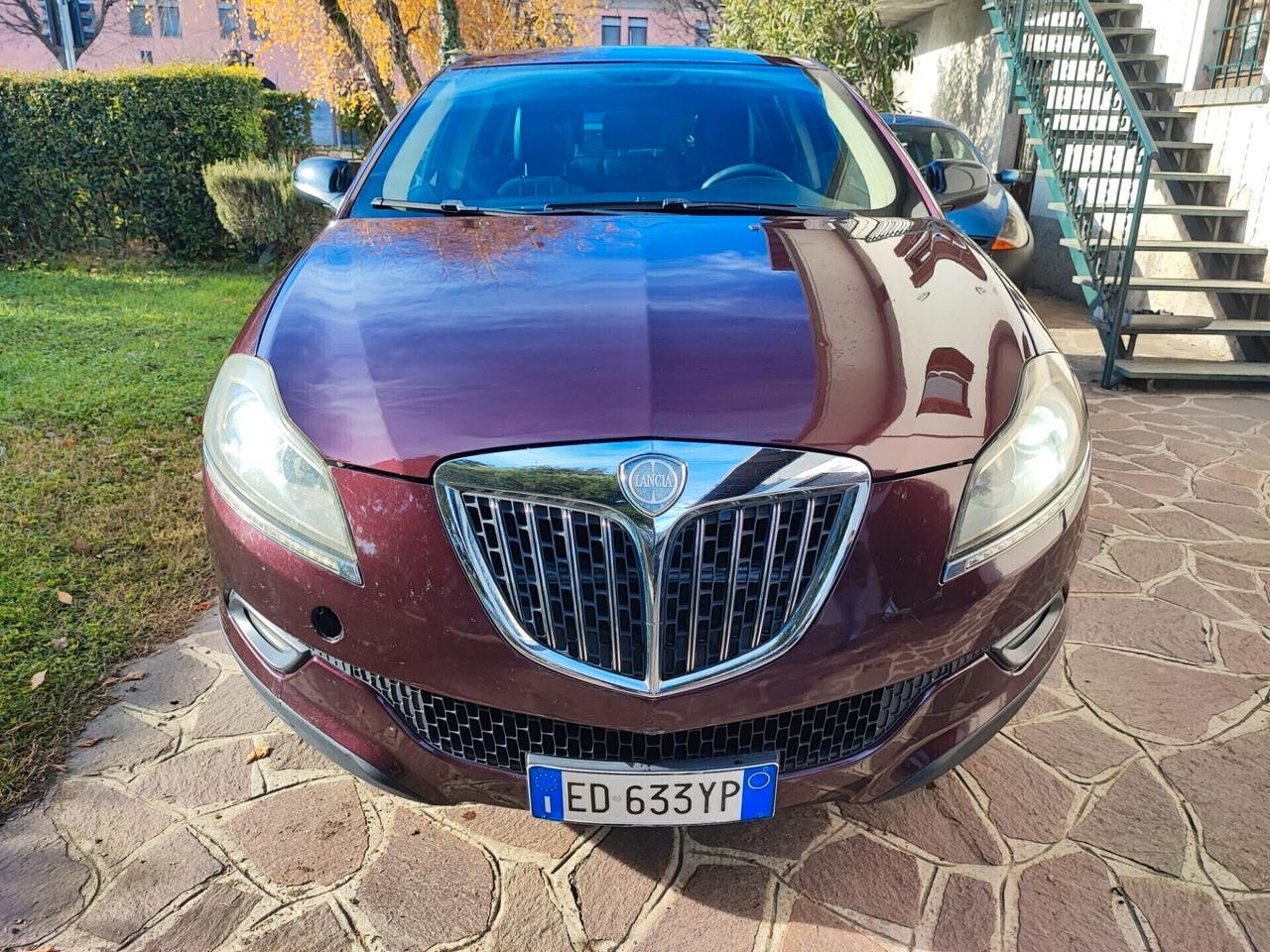 Lancia Delta 1.6 Mjt platino automatica euro 5