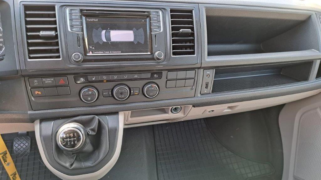 Volkswagen Transporter 2.0 TDI PC Kombi