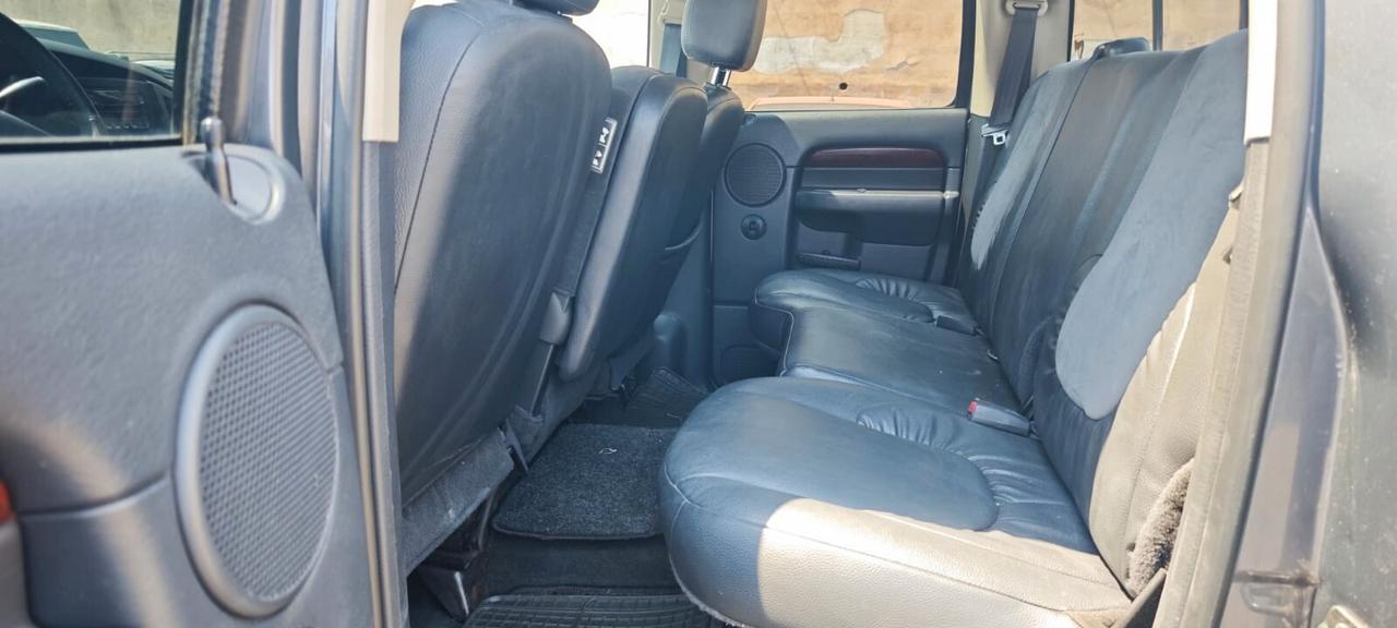 Dodge RAM 1500 SLT Long Cab 5.9 CC V8