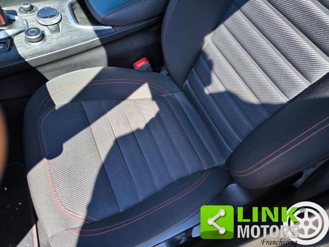 ALFA ROMEO Giulia 2.2 Turbodiesel 160 CV AT8 Sprint