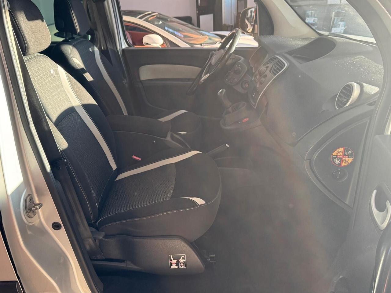 Renault Kangoo 1.5 dCi 90CV Limited AUTOCARRO FATTURABILE 5 POSTI PERFETTO!!!