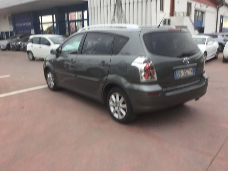 Toyota Corolla Corolla Verso 2.2 d-4d Now 136cv 5p.ti dpf