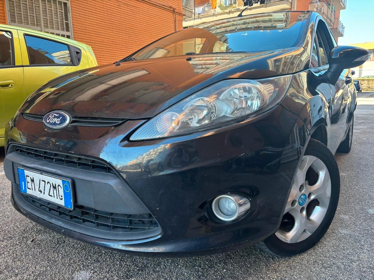 Ford Fiesta 1.4 TDCi 70CV 5 porte Titanium