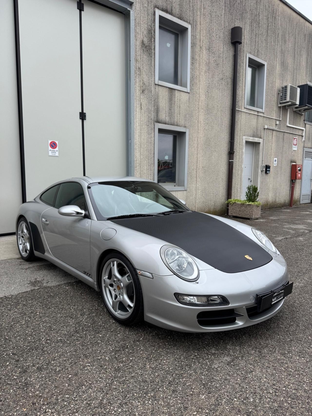 Porsche 911 997 Carrera Coupé sport chrono