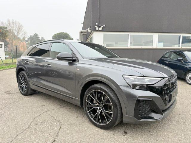 AUDI Q8 50 TDI 286 CV quattro S line edition Black Pack