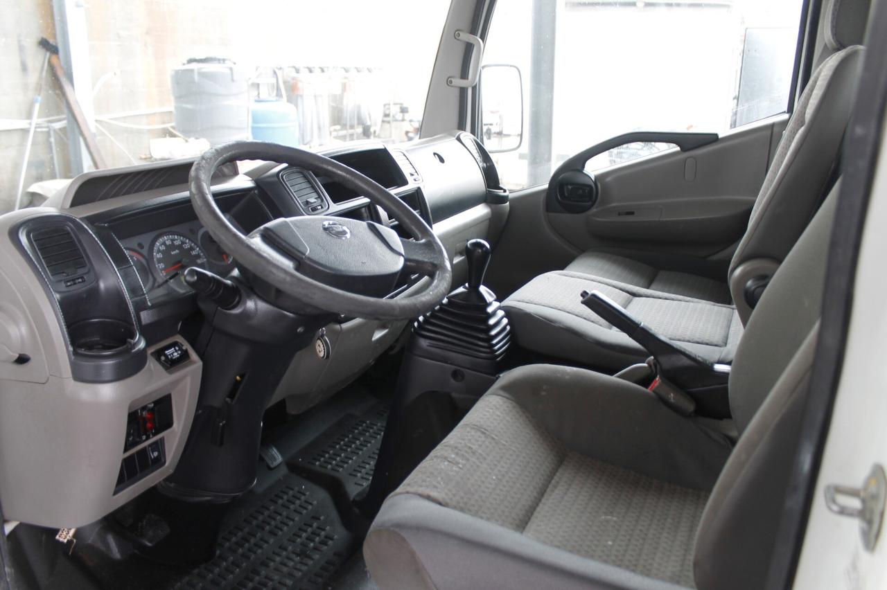 Nissan cabstar piattaforma aerea Isoli 24 metri