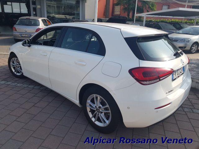 MERCEDES-BENZ A 180 d Automatic Sport