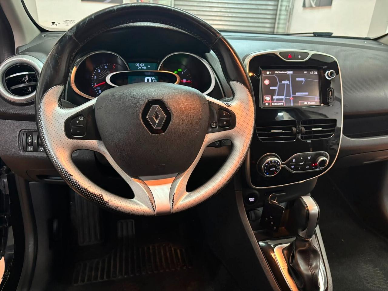 RENAULT CLIO 2016 BI-COLORE AUTOMATICA 1.5 DIESEL