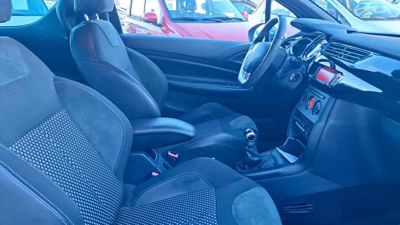 Ds DS3 3 1.4 HDi 70 Just Black-68CV-50KW-