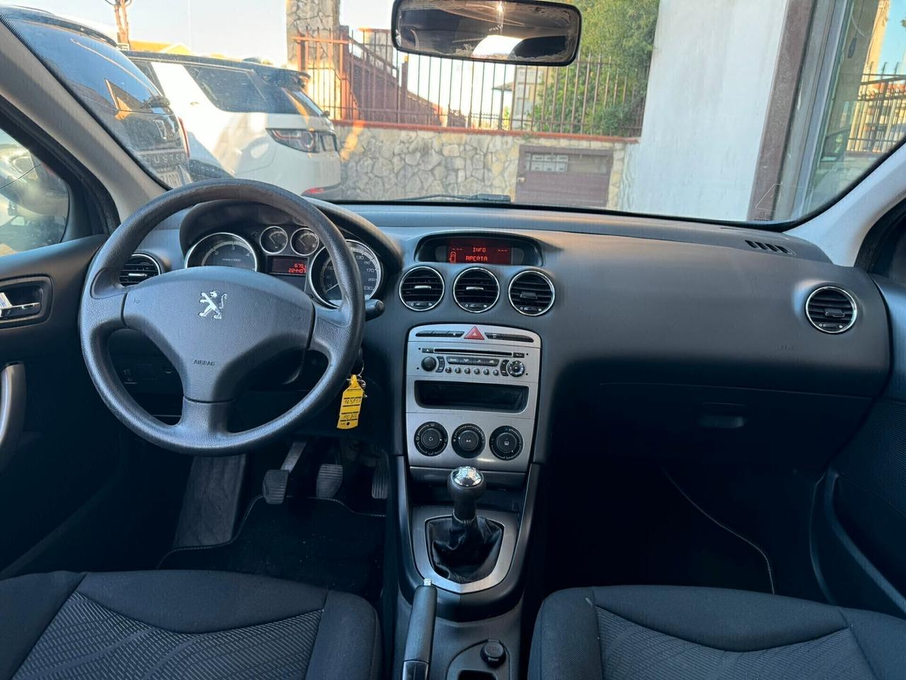 Peugeot 308 1.6 HDI 90 cavalli S. W.