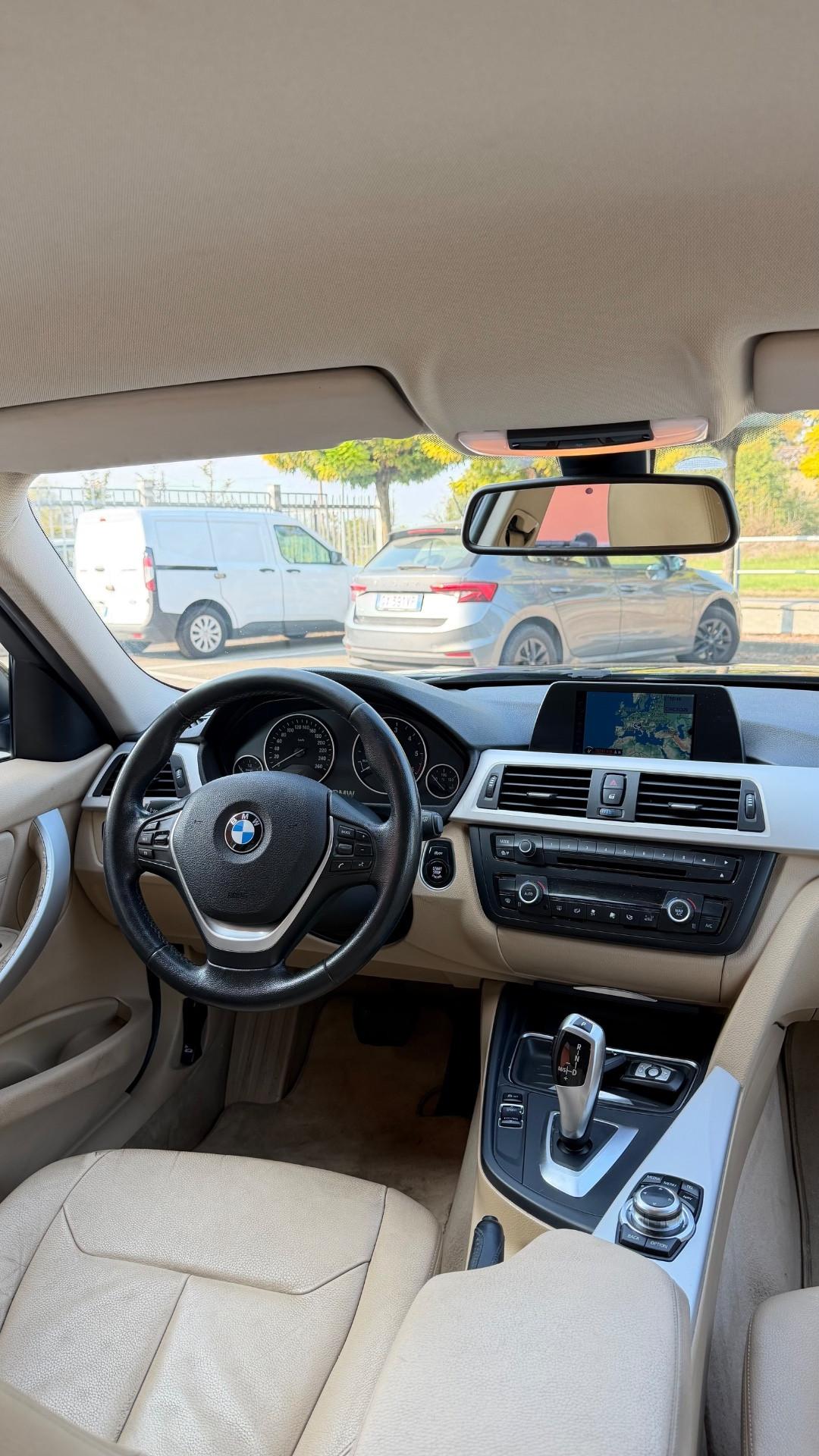 Bmw 318d Touring Luxury