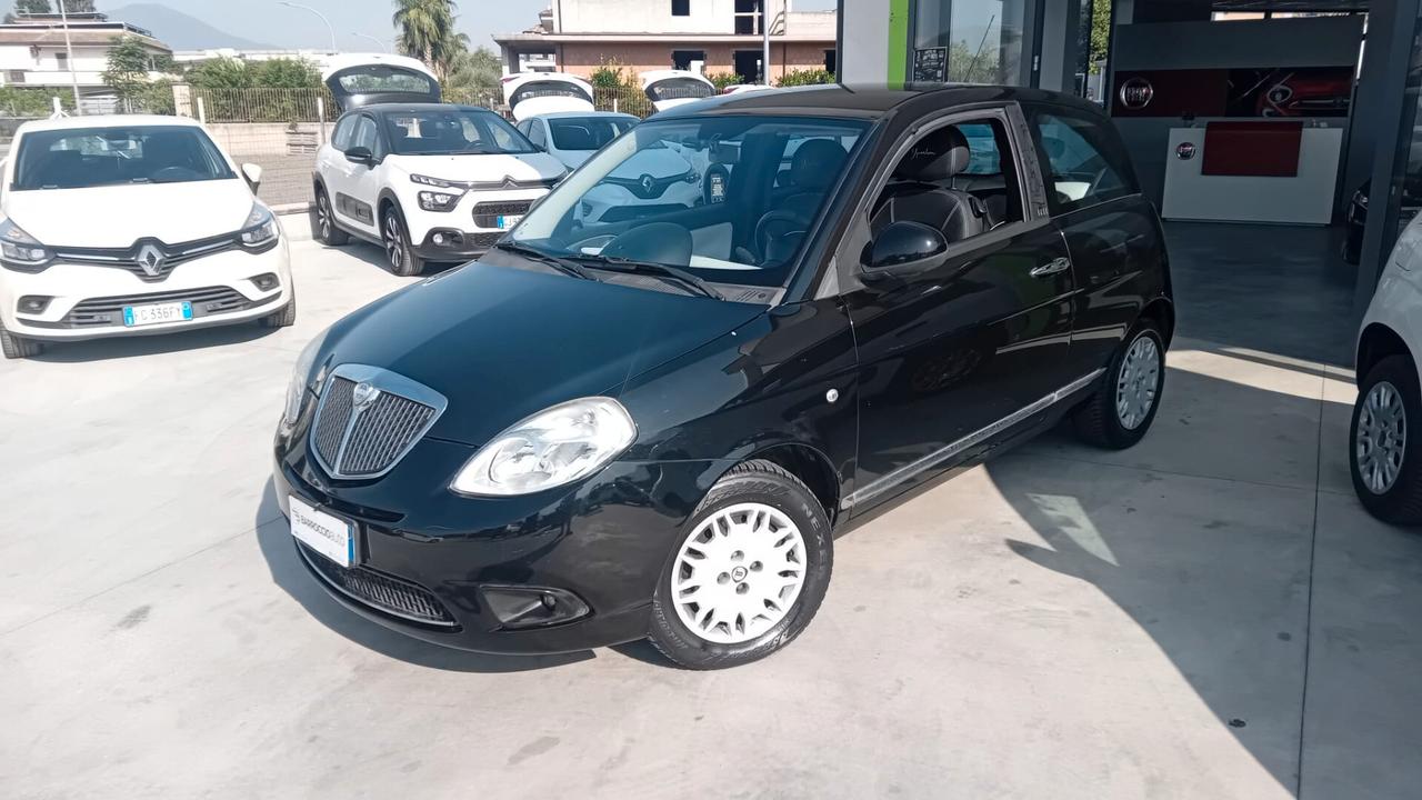 Lancia Ypsilon 1.3 MJT 75 CV Platinum