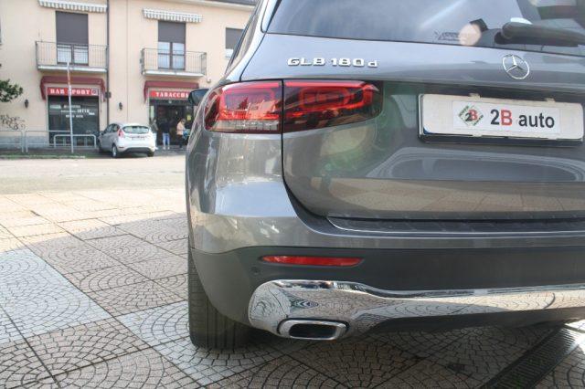 MERCEDES-BENZ GLB 180 d Automatic Business Extra