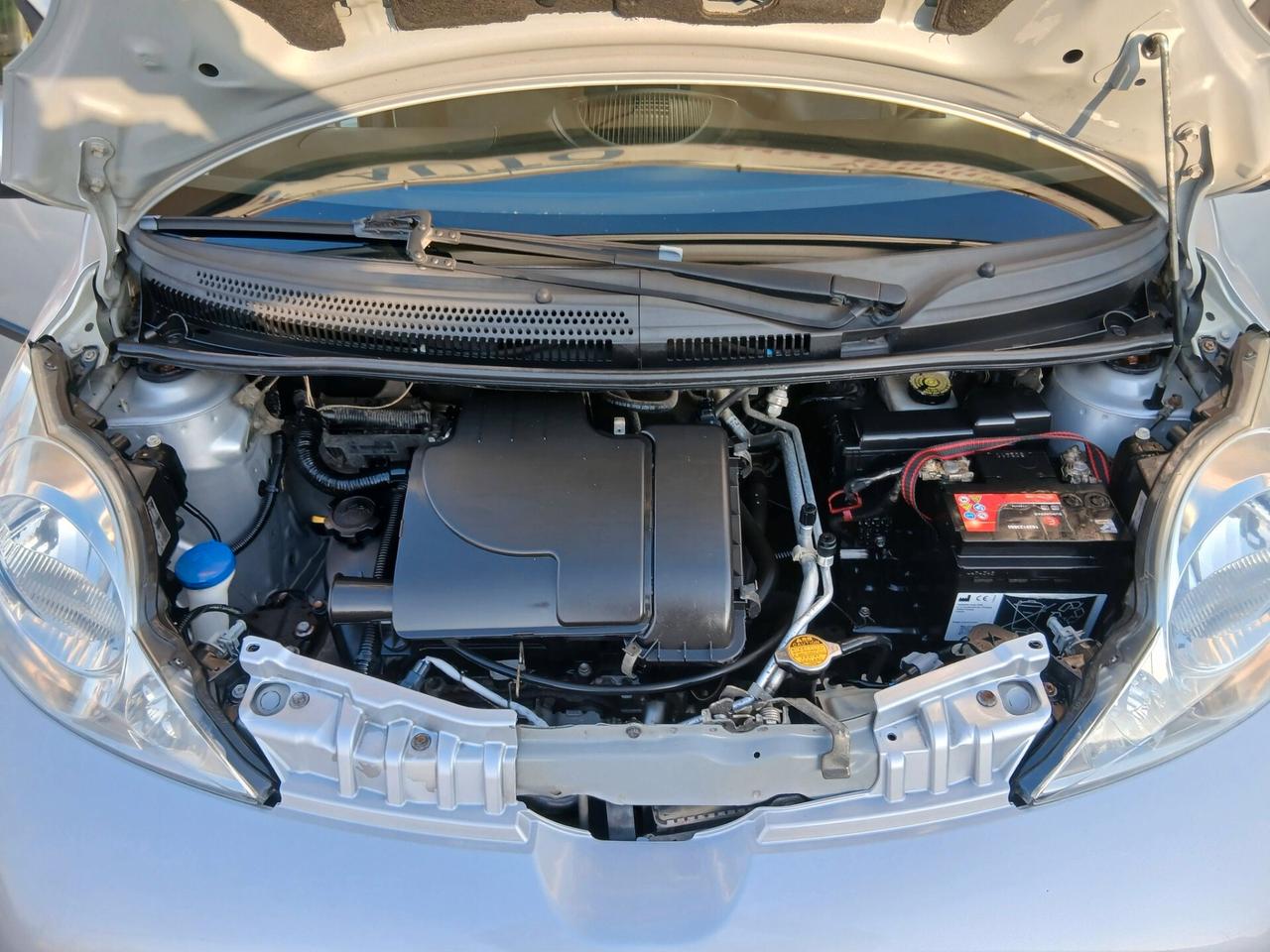 Peugeot 107 1.0b 5p solo km132000 full 10