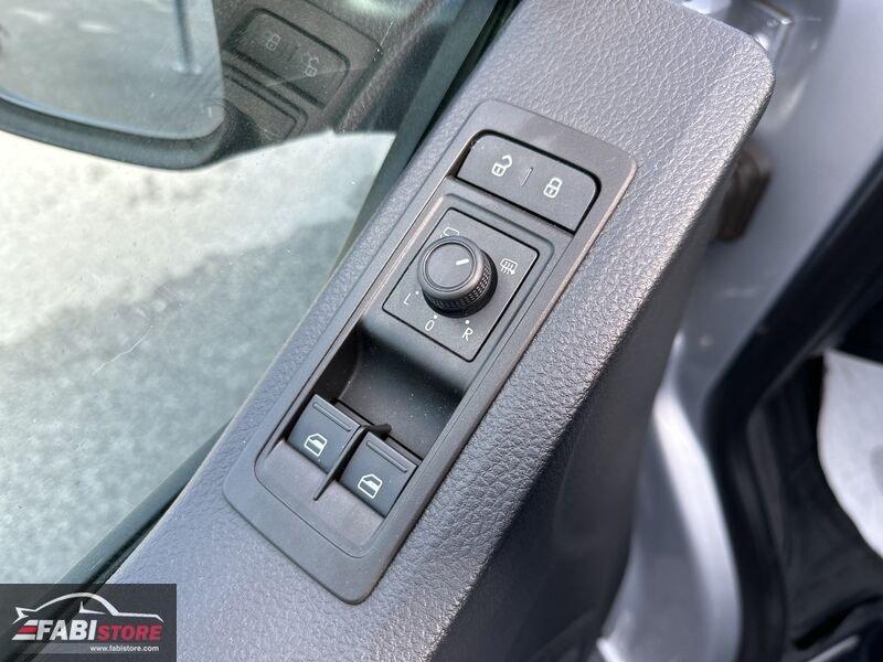Volkswagen Multivan 2.0 TDI 150CV DSG Highline