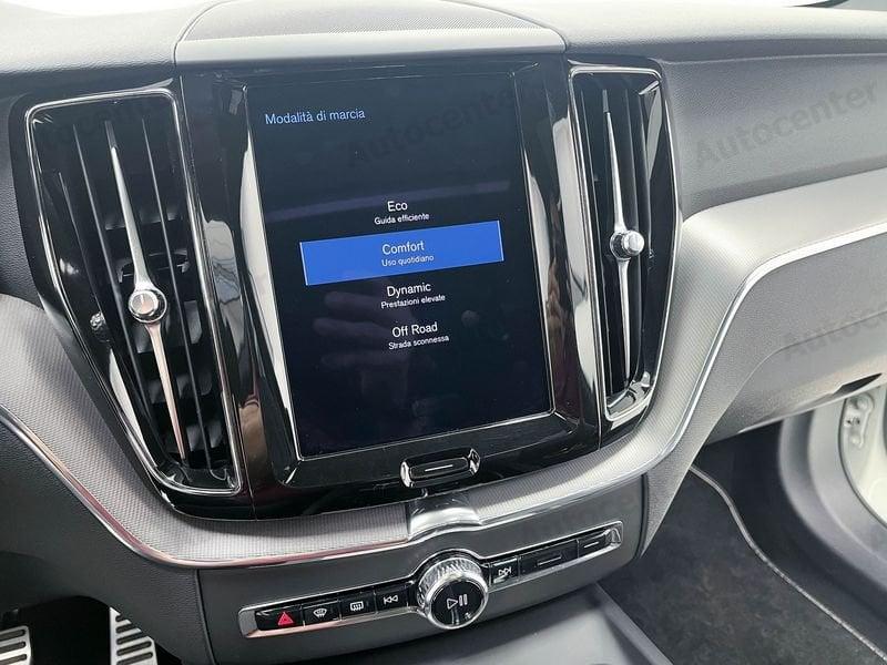 Volvo XC60 XC60 B4 (d) AWD 197CV GEARTRONIC R DESIGN