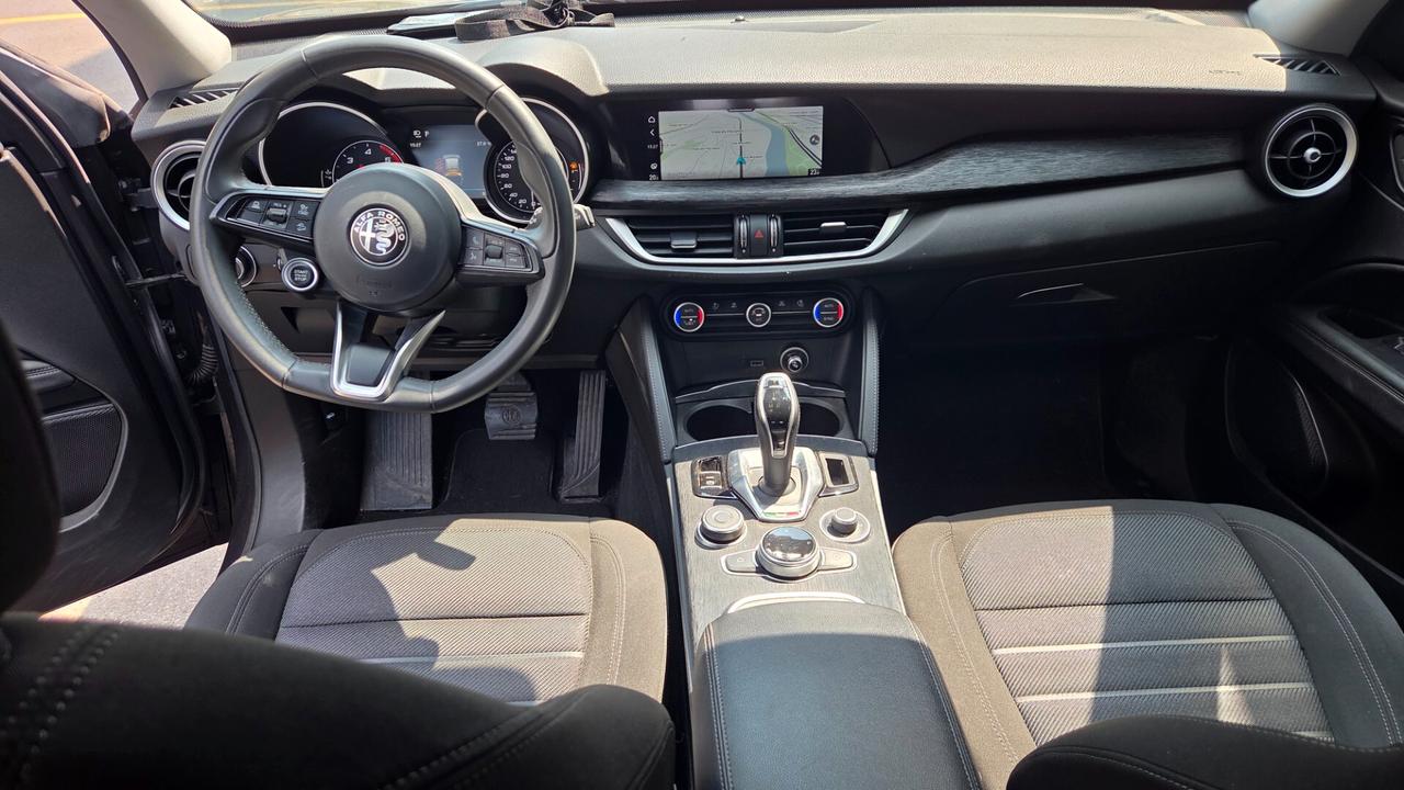 Alfa Romeo Stelvio 2.2 Turbodiesel 190 CV AT8 Q4 Business