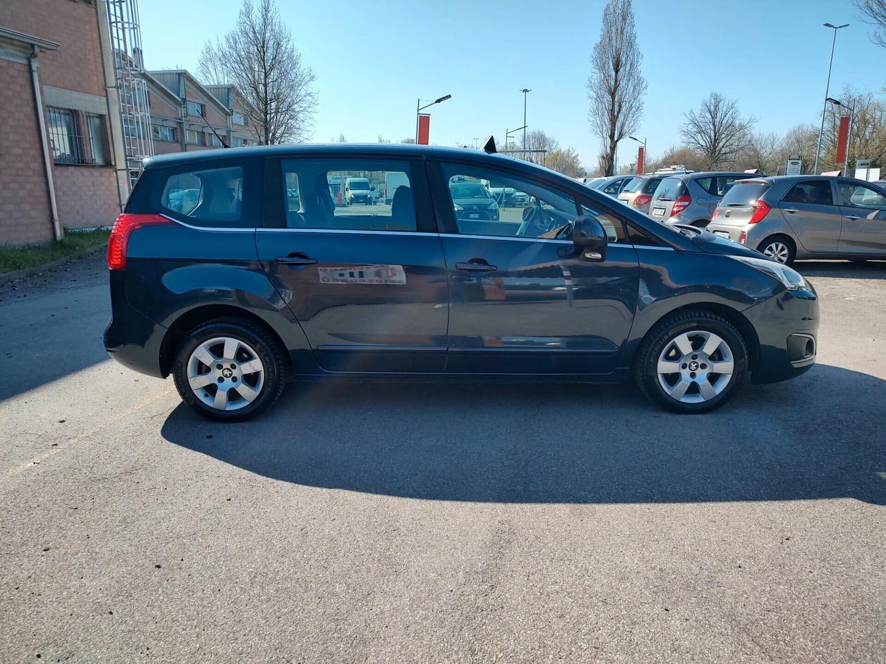 Peugeot 5008 1.6 HDi 115CV Business, 7 POSTI, GARANZIA L.12 MESI