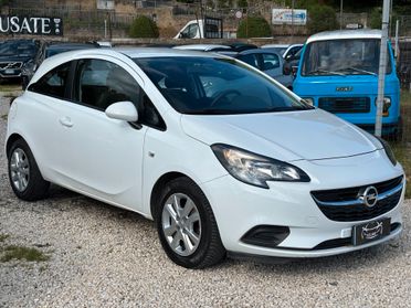 Opel Corsa 1.2 3 porte b-color