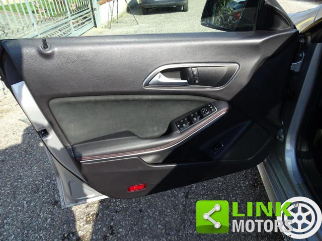 MERCEDES-BENZ CLA 200 Premium 156 CV CAMBIO AUTOMATICO