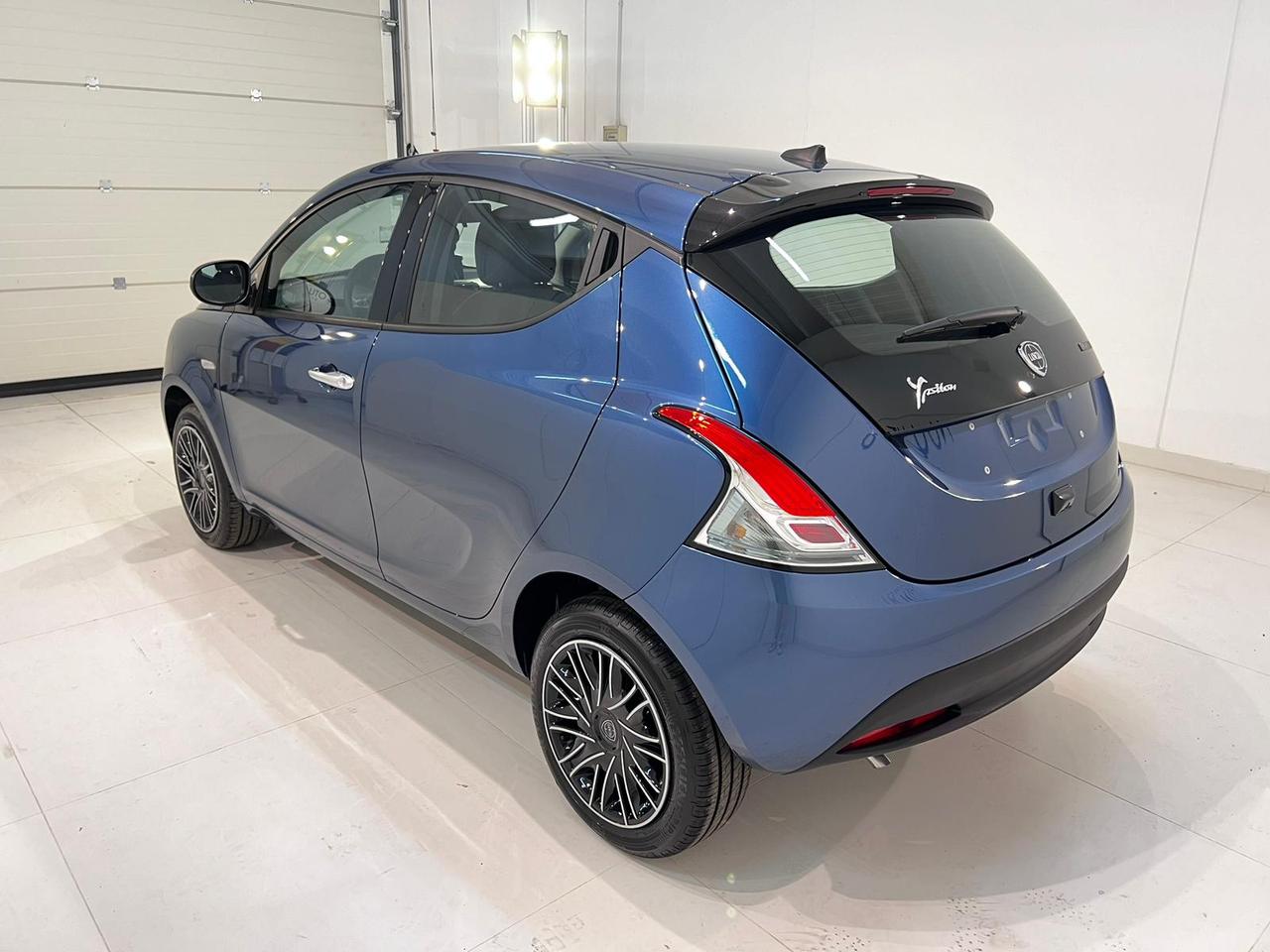 Lancia Ypsilon 1.0 FireFly 5 porte S&S Hybrid Gold