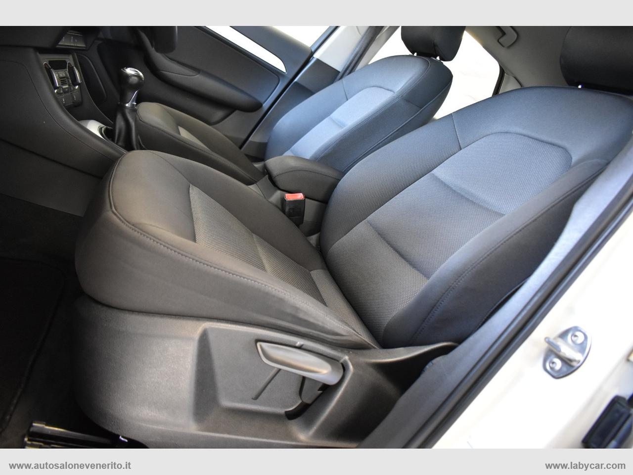 AUDI Q3 2.0 TDI 120CV Business