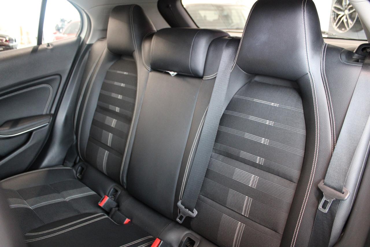 Mercedes-benz GLA 180 GLA 180 d Sport