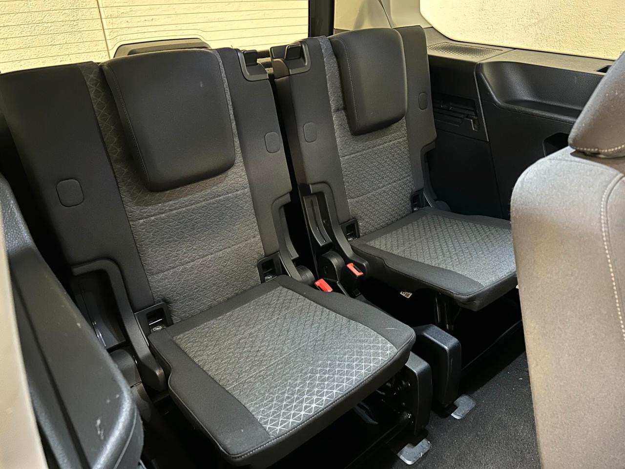 Ford Grand Tourneo Connect Plus 2.0d c.auto-Ok Neopat-Dettagli in Bio