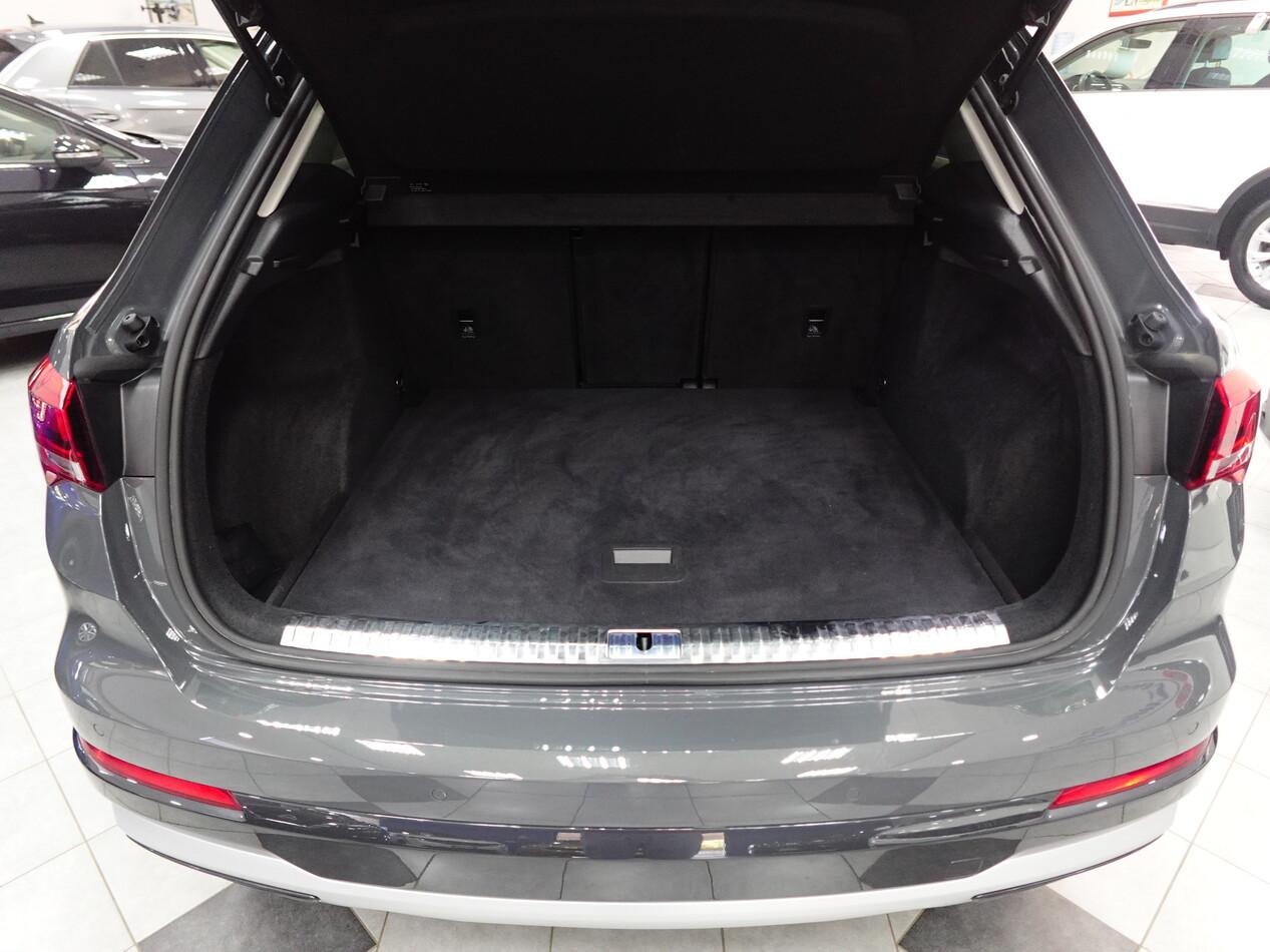 Audi Q3 2.0 TDI 200 CV 40 QUATTRO S TRONIC BSN ADVANCED