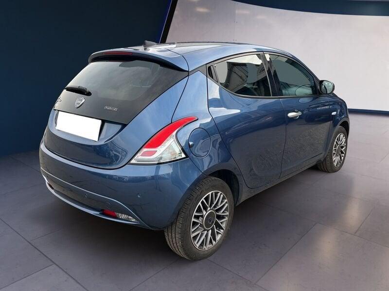 Lancia Ypsilon III 2021 1.0 firefly hybrid Gold s&s 70cv