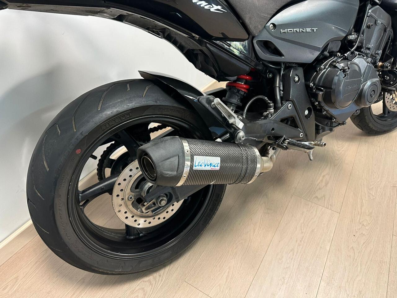 HONDA HORNET 600 SCARICO LEOVINCE DA 99€ AL MESE
