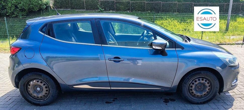 Renault Clio 1.2 75CV 5 porte Zen