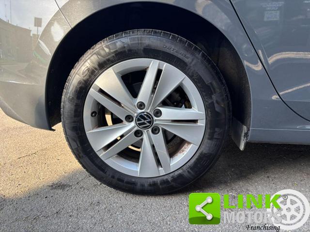 VOLKSWAGEN Golf 1.5 METANO