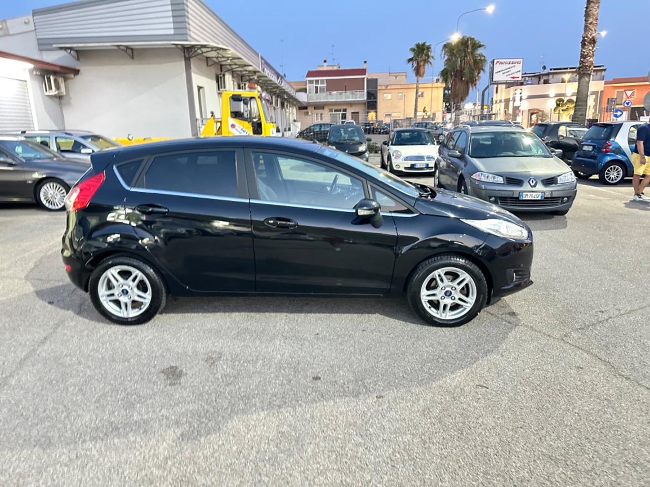 Ford Fiesta 1.5 TDCi 75CV 5 porte Black & White Edition