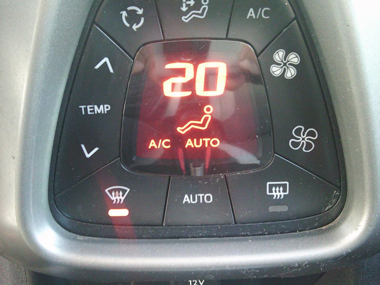 Toyota Aygo 1.0 VVT-i 69 CV 5 porte x-play