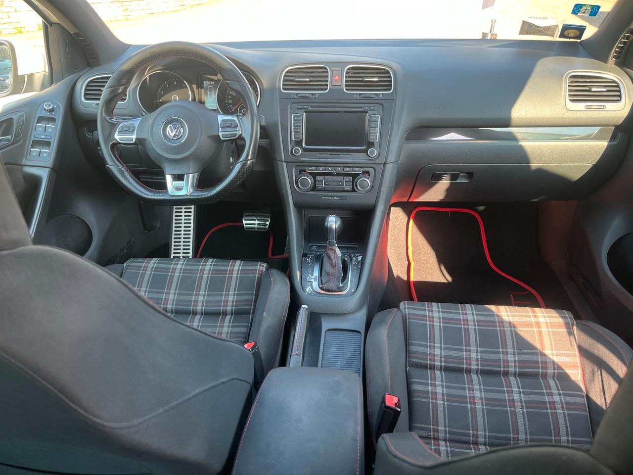 Volkswagen Golf GTI 2.0 TSI 5p.