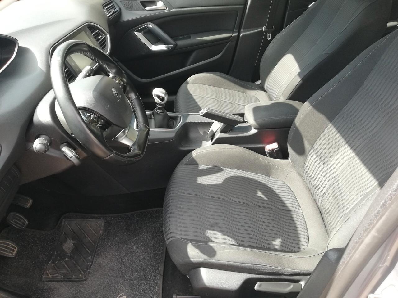Peugeot 308 BlueHDi 120 S&S Allure