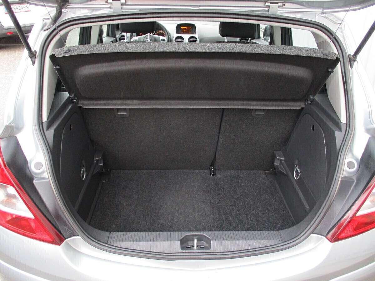 Opel Corsa - APERTI AD AGOSTO