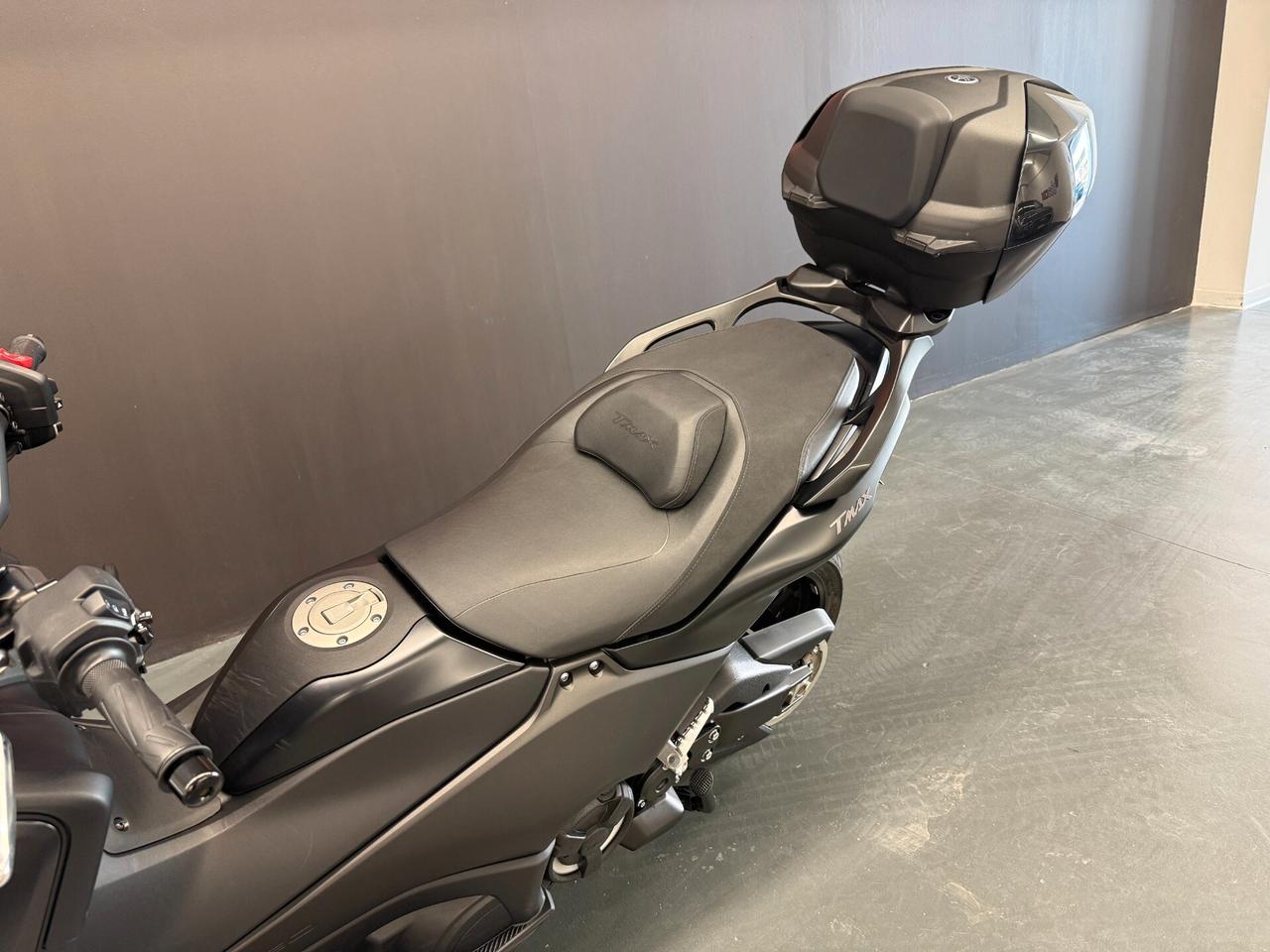 Yamaha TMAX 560
