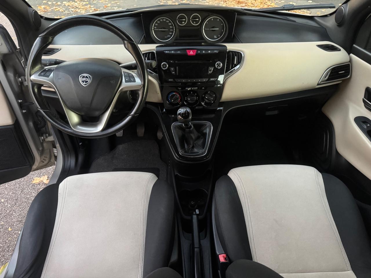 Lancia Ypsilon 1.3 MJT neopaten garanzia 12 mesi