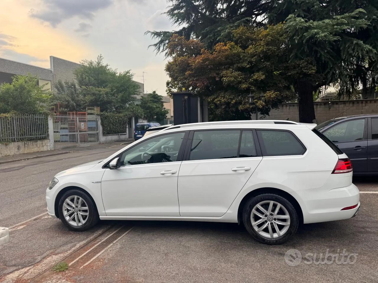 Volkswagen Golf Variant 1.4 TGI DSG 5p. Executive