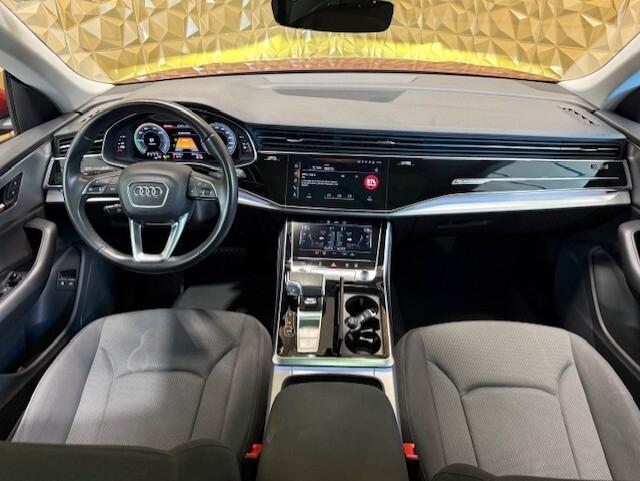 Audi Q8 55 TFSI e quattro tiptronic Sport