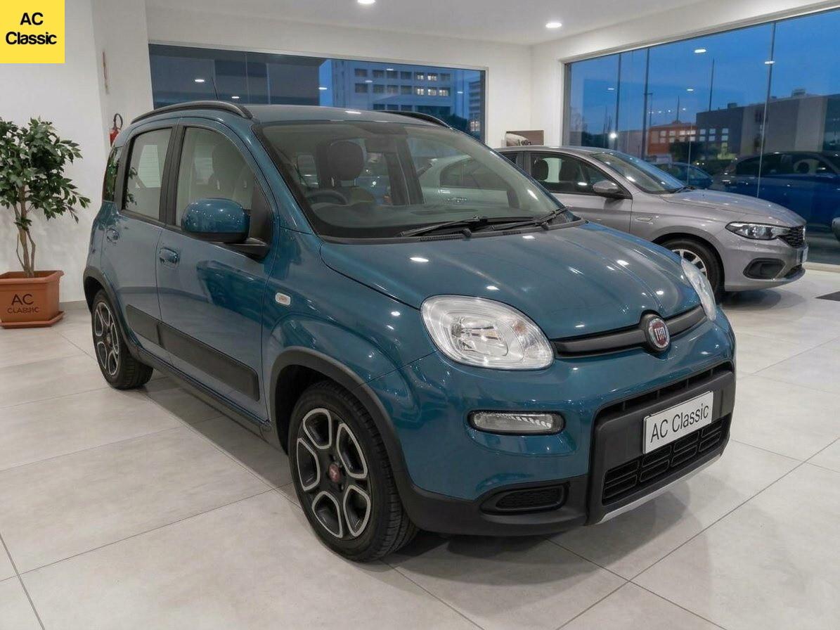 Fiat Panda Hybrid Sport 1.0 (70 cv)