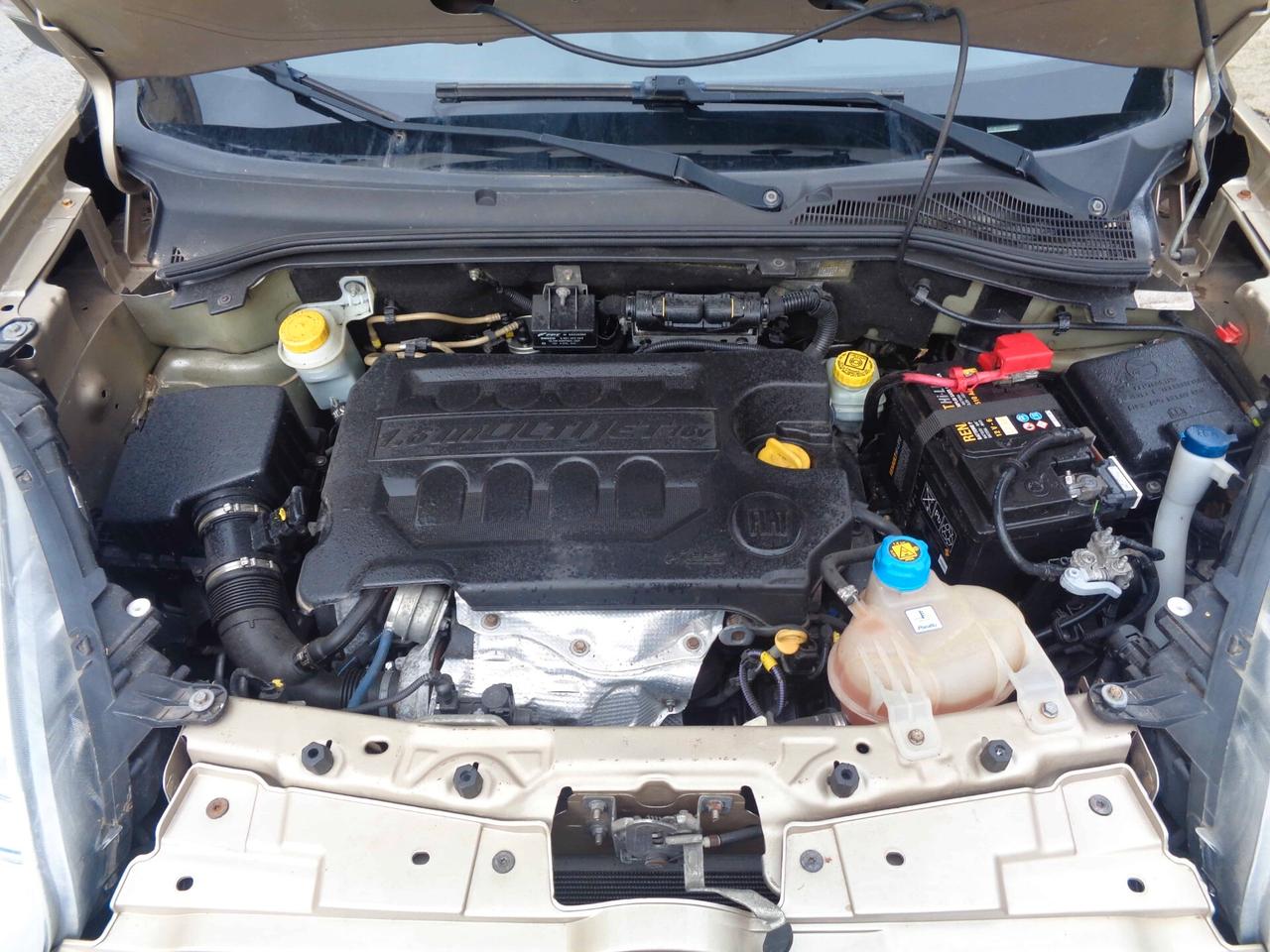 Fiat Doblò 1.6 MJT 105CV Emotion (Finanziabile)