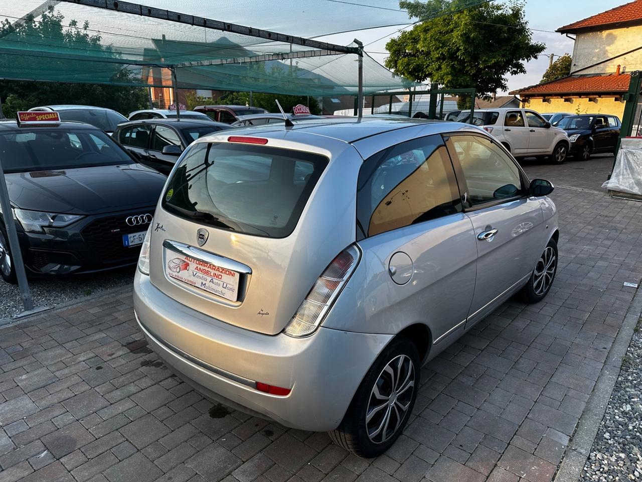 Lancia Ypsilon 1.2 ModaMilano