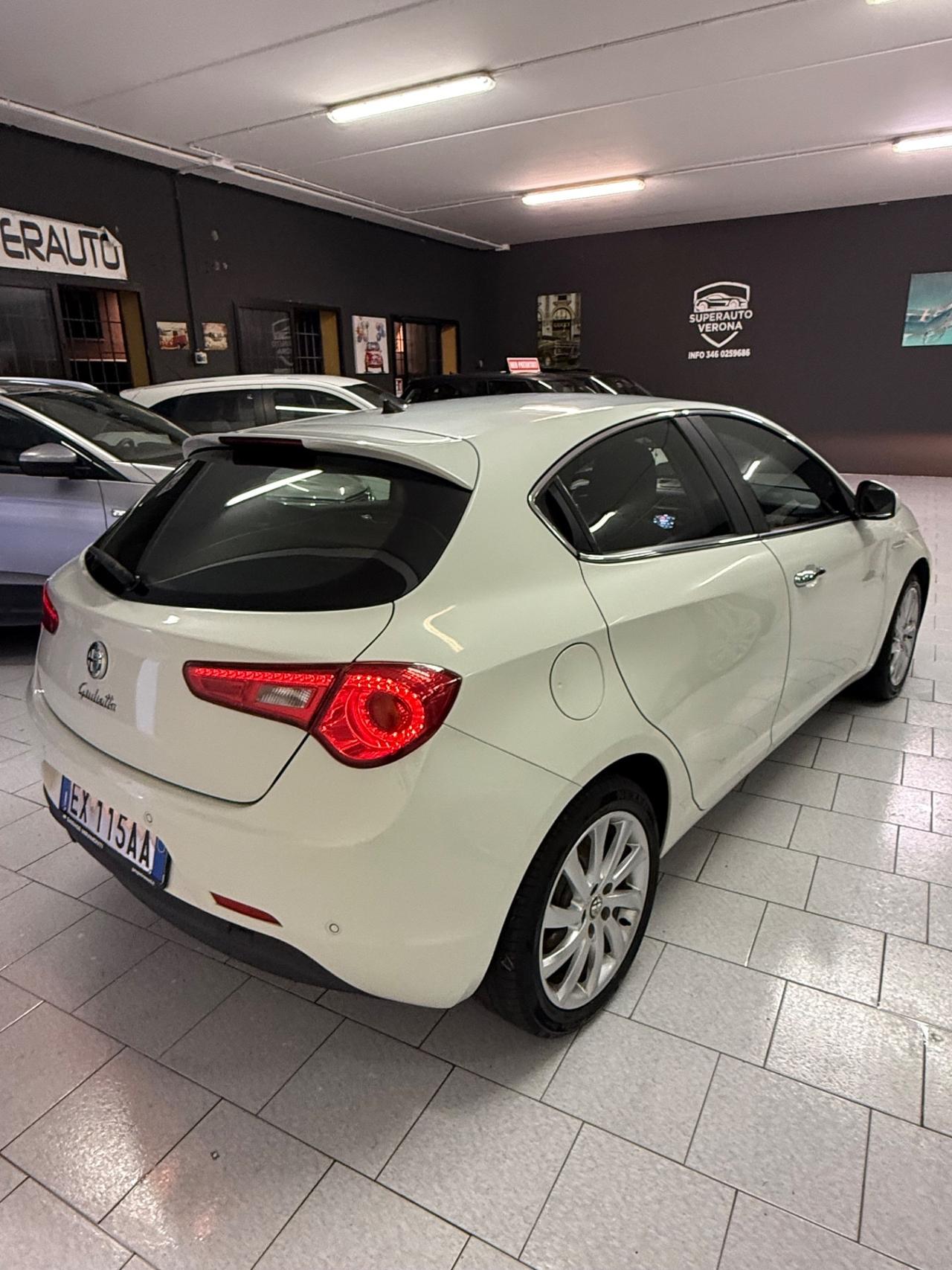 Alfa Romeo Giulietta 1.6 JTDm-2 105 CV Exclusive