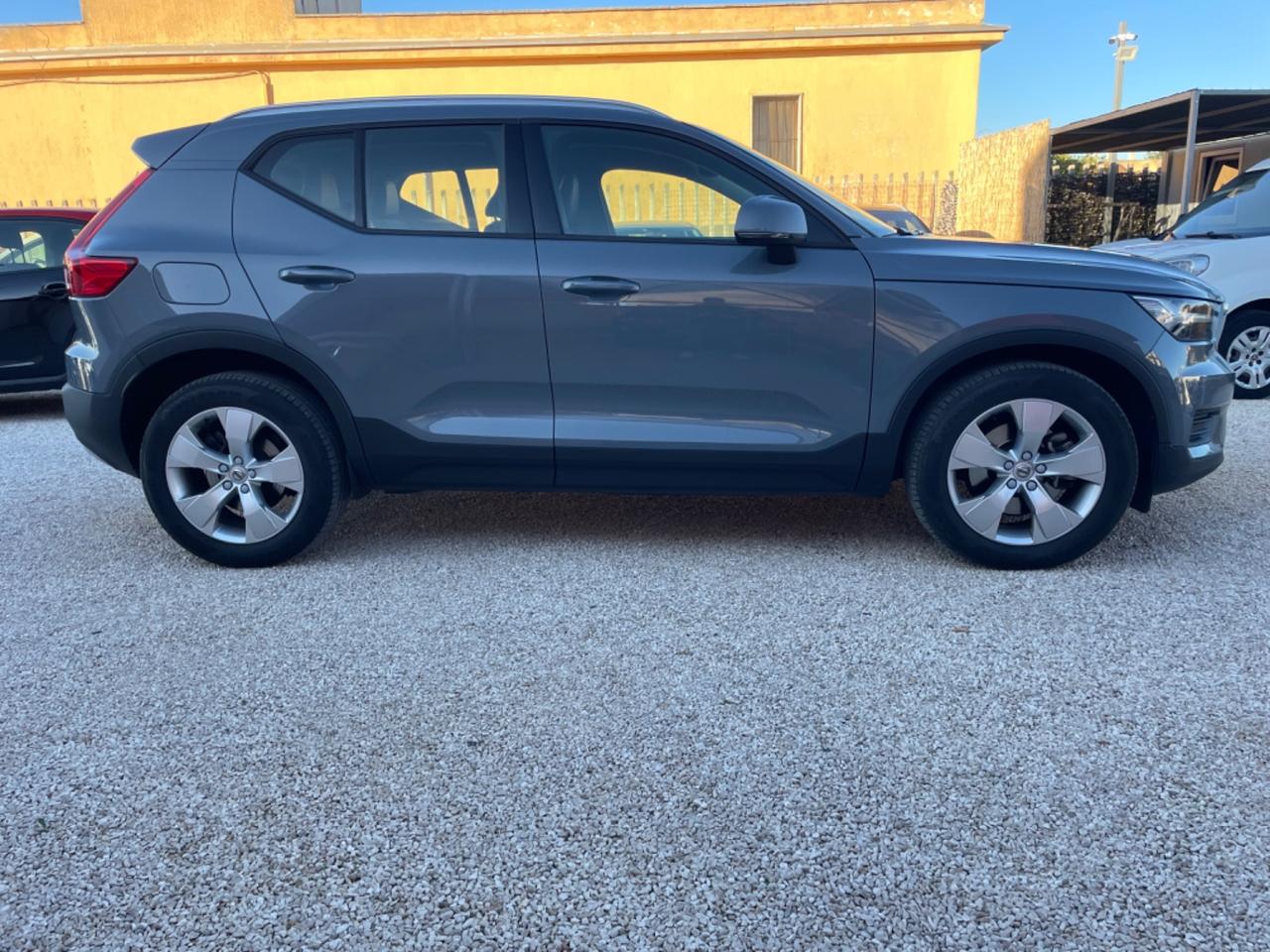 Volvo XC40 D3 AWD Momentum