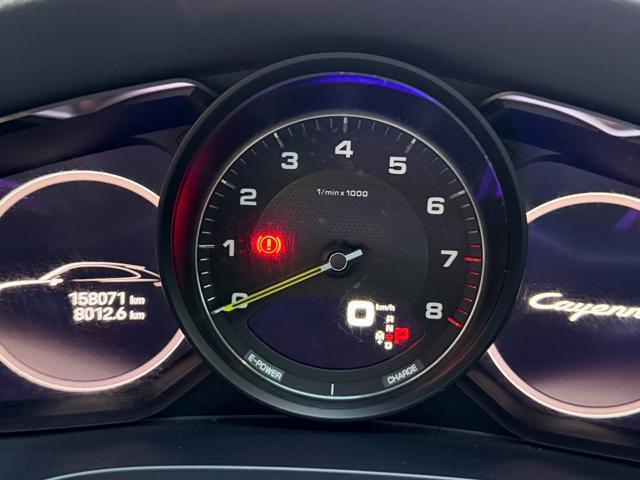 PORSCHE Cayenne Coupé 3.0 V6 E-Hybrid (FULL OPTIONAL)